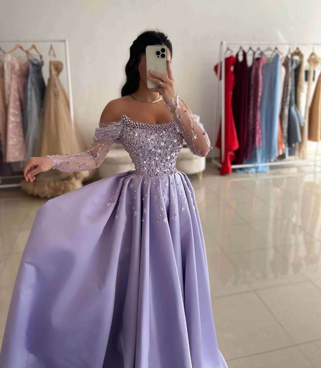 فستان سهرة لون موف مزين بلولو راقي