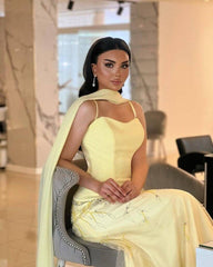 فستان سهرة أصفر ملكي بتفصيل كورسيه وتطريز فاخر – لمسة فخامة استثنائية