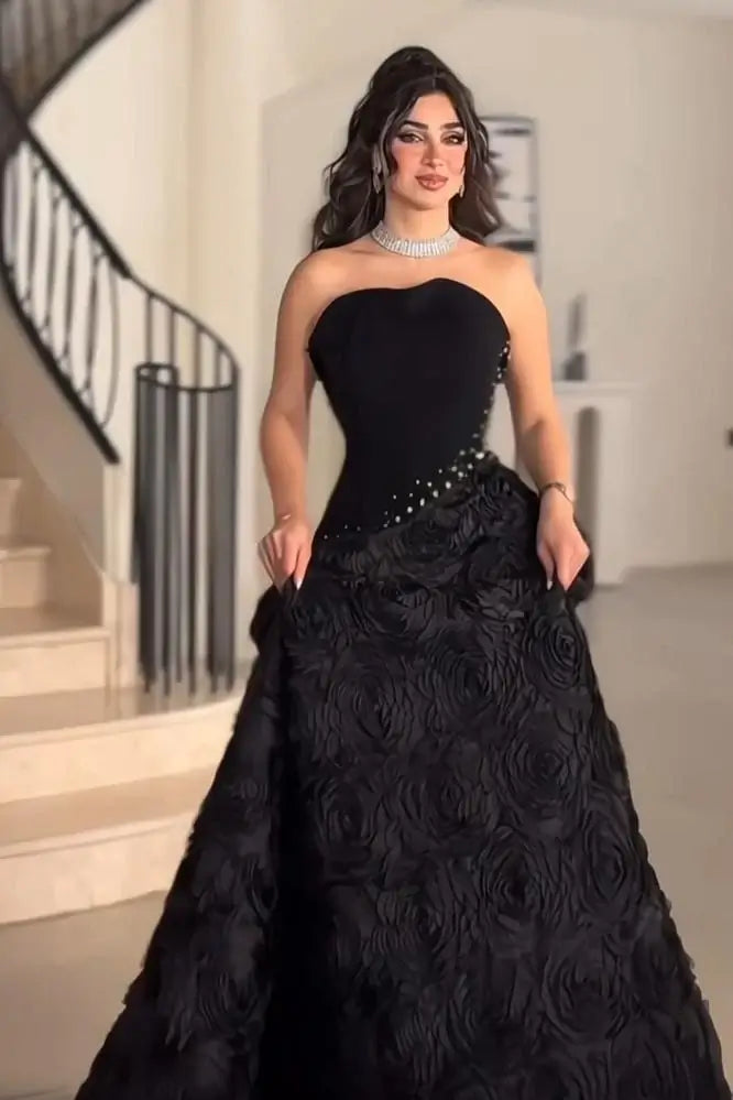 الأسود بلمسة برّاقة