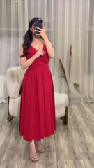 فستان سهره ناعم أنيق باللون الأحمر